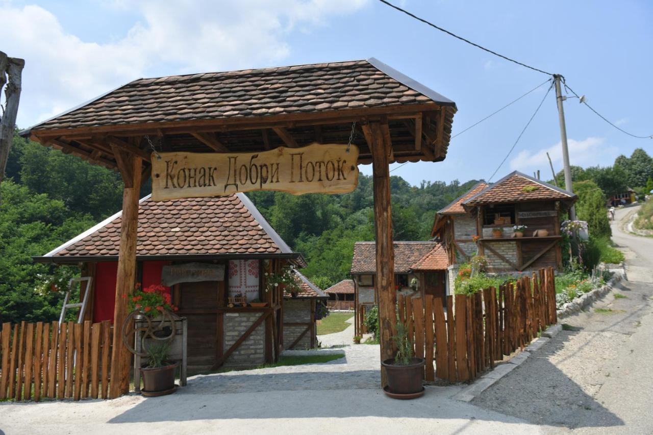 Konak Dobri Potok Krupanj Esterno foto