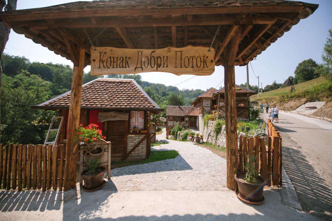 Konak Dobri Potok Krupanj Esterno foto