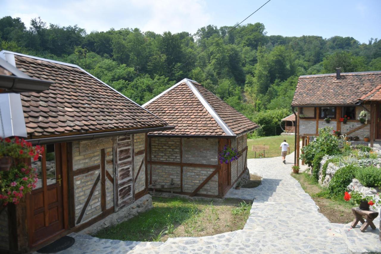 Konak Dobri Potok Krupanj Esterno foto