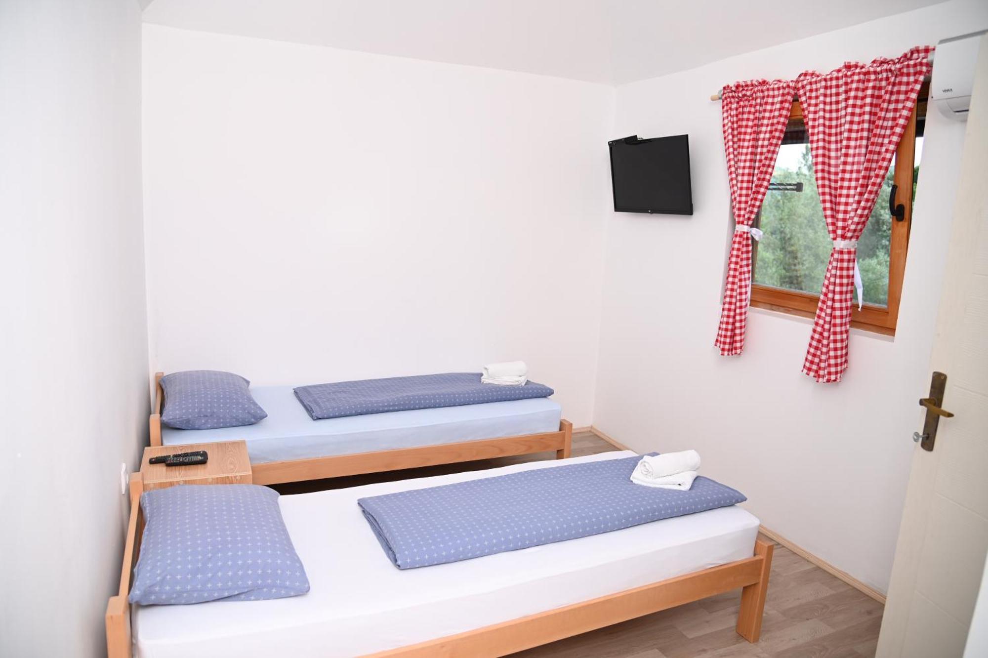 Konak Dobri Potok Krupanj Esterno foto