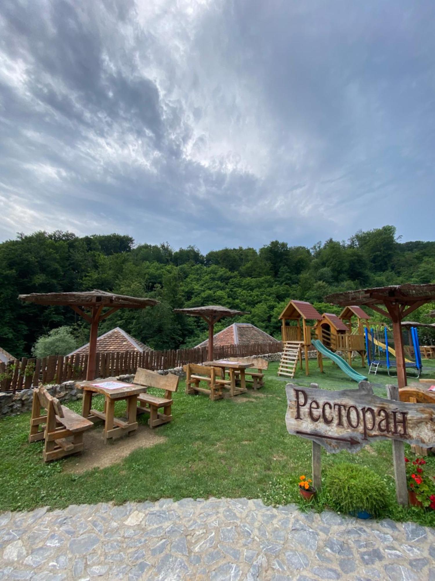 Konak Dobri Potok Krupanj Esterno foto