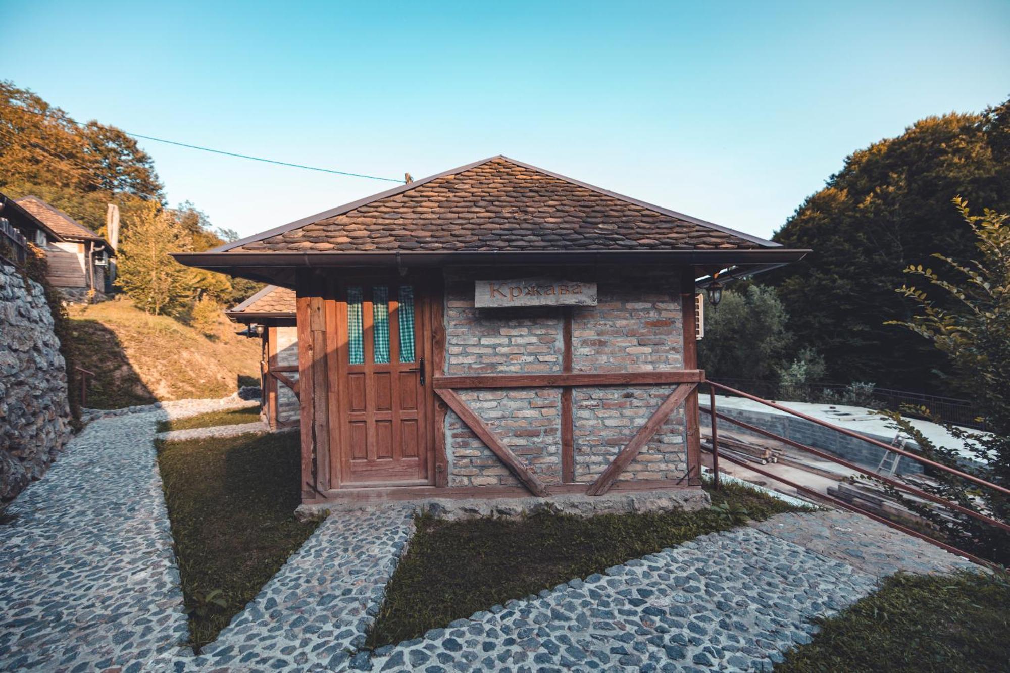 Konak Dobri Potok Krupanj Esterno foto