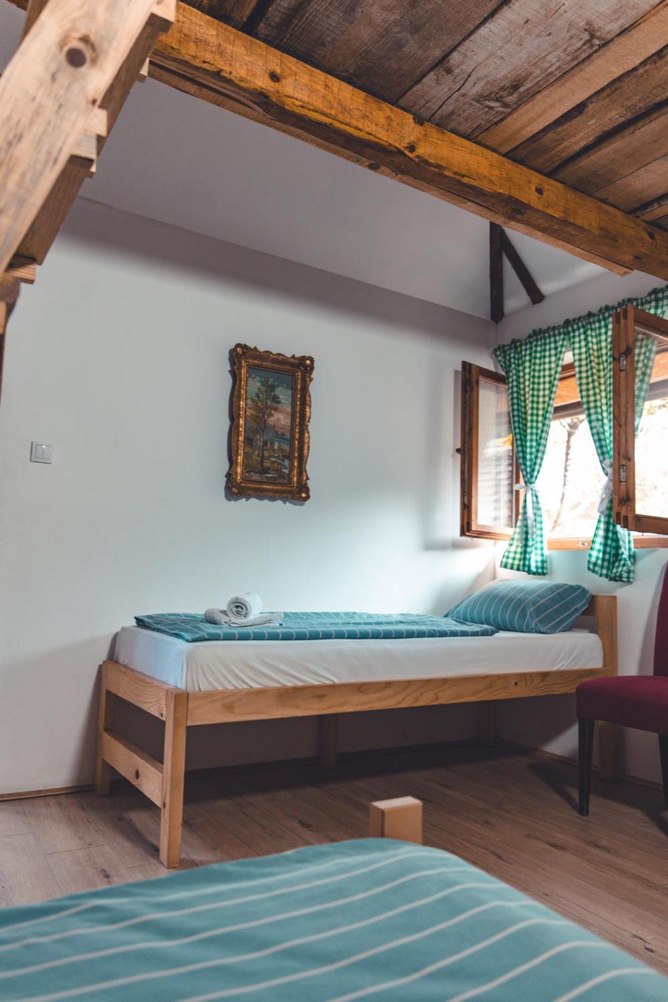 Konak Dobri Potok Krupanj Esterno foto